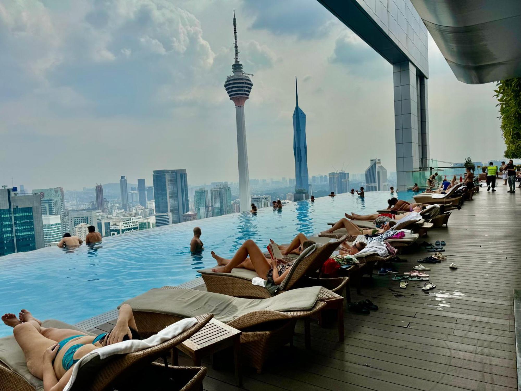 Platinum By Luxury Suites Kuala Lumpur Exterior photo