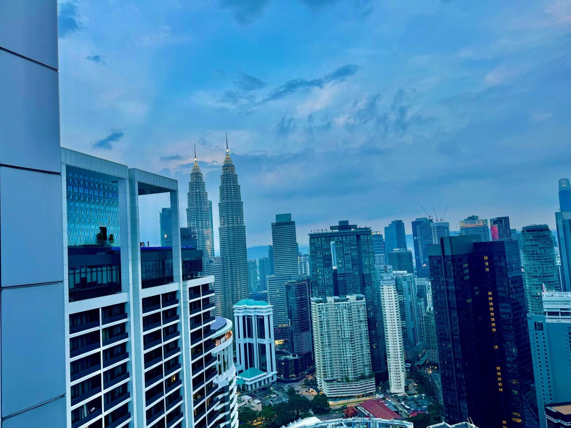 Platinum By Luxury Suites Kuala Lumpur Exterior photo